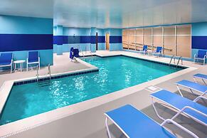 Four Points by Sheraton Charleston