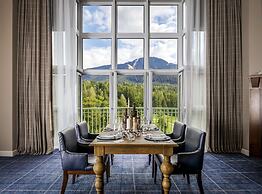 Fairmont Chateau Whistler