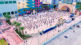 Holiday Inn Express & Suites Oceanfront by IHG