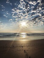 Holiday Inn Express & Suites Oceanfront by IHG