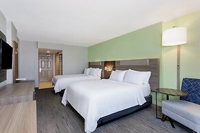 Holiday Inn Express & Suites Oceanfront by IHG