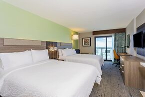 Holiday Inn Express & Suites Oceanfront by IHG