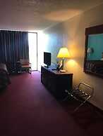 Howard Johnson by Wyndham Winter Haven FL