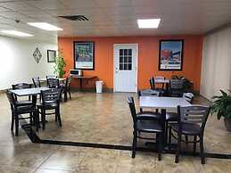 Howard Johnson by Wyndham Winter Haven FL