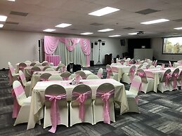 Howard Johnson by Wyndham Winter Haven FL