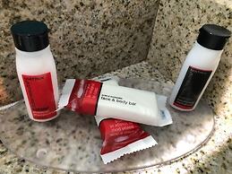 Howard Johnson by Wyndham Winter Haven FL