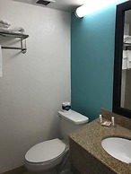 Howard Johnson by Wyndham Winter Haven FL