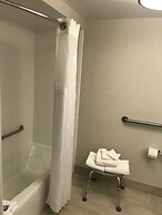 Holiday Inn Express Memphis Medical Center Midtown by IHG