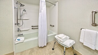 Holiday Inn Express Memphis Medical Center Midtown by IHG