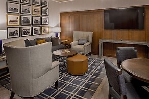 St. Louis Union Station Hotel, Curio Collection by Hilton