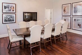 St. Louis Union Station Hotel, Curio Collection by Hilton