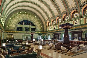 St. Louis Union Station Hotel, Curio Collection by Hilton