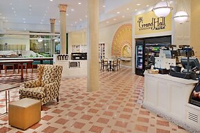 St. Louis Union Station Hotel, Curio Collection by Hilton