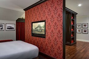 St. Louis Union Station Hotel, Curio Collection by Hilton