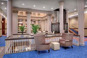 St. Louis Union Station Hotel, Curio Collection by Hilton