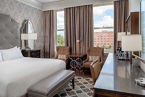 St. Louis Union Station Hotel, Curio Collection by Hilton