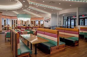 St. Louis Union Station Hotel, Curio Collection by Hilton