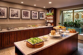 St. Louis Union Station Hotel, Curio Collection by Hilton