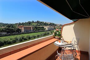 Plaza Hotel Lucchesi