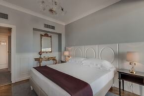 Plaza Hotel Lucchesi