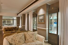 Plaza Hotel Lucchesi