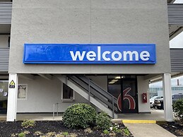 Motel 6 Memphis, TN - Downtown