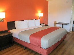 Motel 6 Memphis, TN - Downtown