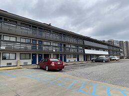 Motel 6 Memphis, TN - Downtown