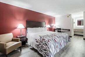 Red Roof Inn Cadiz