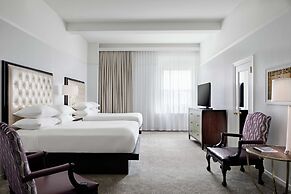 Amway Grand Plaza, Curio Collection by Hilton