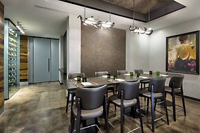 Amway Grand Plaza, Curio Collection by Hilton