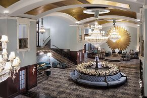 Amway Grand Plaza, Curio Collection by Hilton