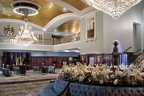 Amway Grand Plaza, Curio Collection by Hilton