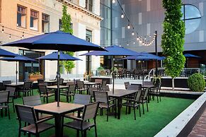 Amway Grand Plaza, Curio Collection by Hilton