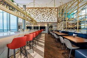 Amway Grand Plaza, Curio Collection by Hilton