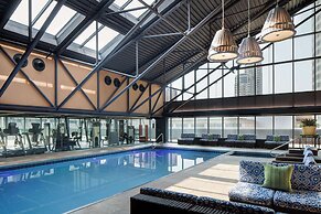 Amway Grand Plaza, Curio Collection by Hilton