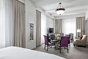Amway Grand Plaza, Curio Collection by Hilton