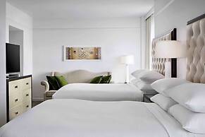 Amway Grand Plaza, Curio Collection by Hilton