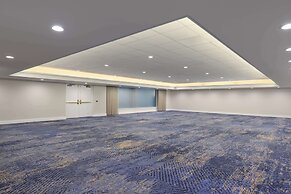 Amway Grand Plaza, Curio Collection by Hilton