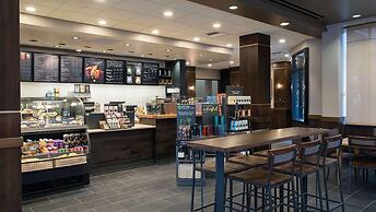 Amway Grand Plaza, Curio Collection by Hilton