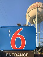 Motel 6 Lewisville, TX - Medical City