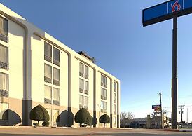 Motel 6 Lewisville, TX - Medical City
