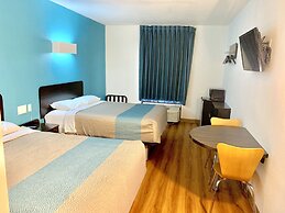 Motel 6 Lewisville, TX - Medical City