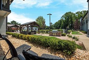 The Hub Middletown Red Bank, BW Signature Collection