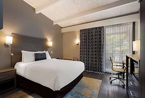 The Hub Middletown Red Bank, BW Signature Collection