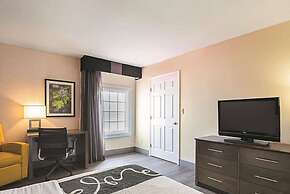 Wingate by Wyndham Galveston Beachfront at the Seawall