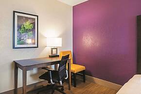 Wingate by Wyndham Galveston Beachfront at the Seawall