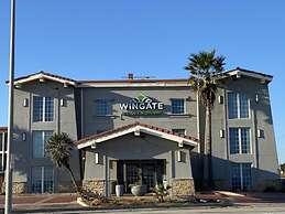 Wingate by Wyndham Galveston Beachfront at the Seawall