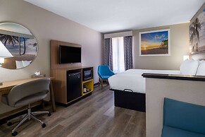 Days Inn & Suites by Wyndham Commerce