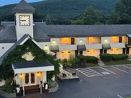 Black Mountain Inn